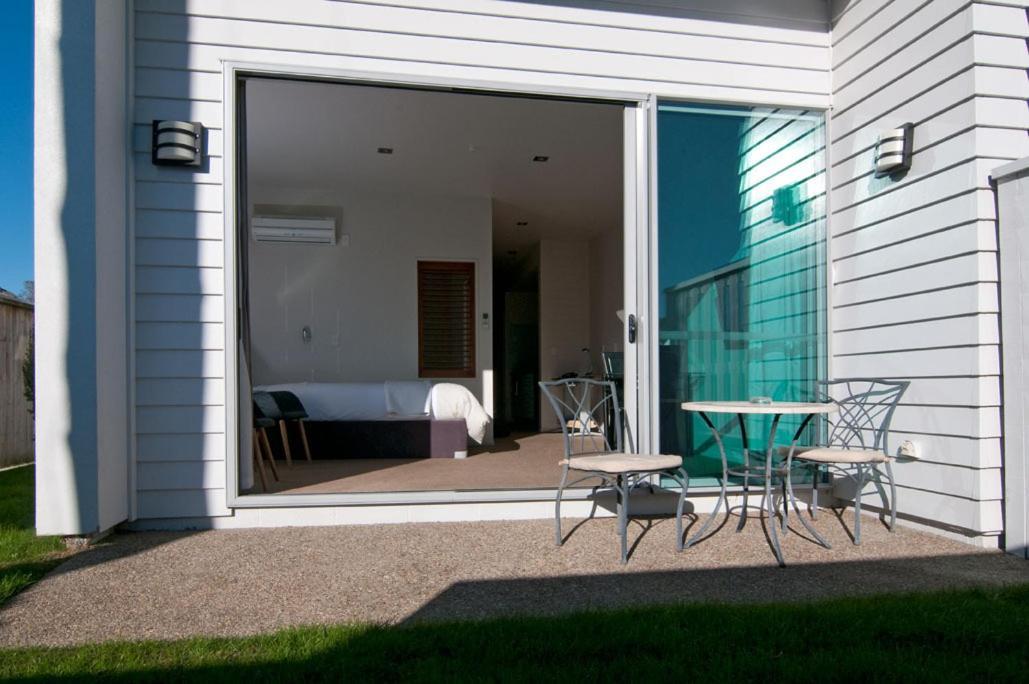 מטאמאטה Broadway Motel & Miro Court Villas מראה חיצוני תמונה