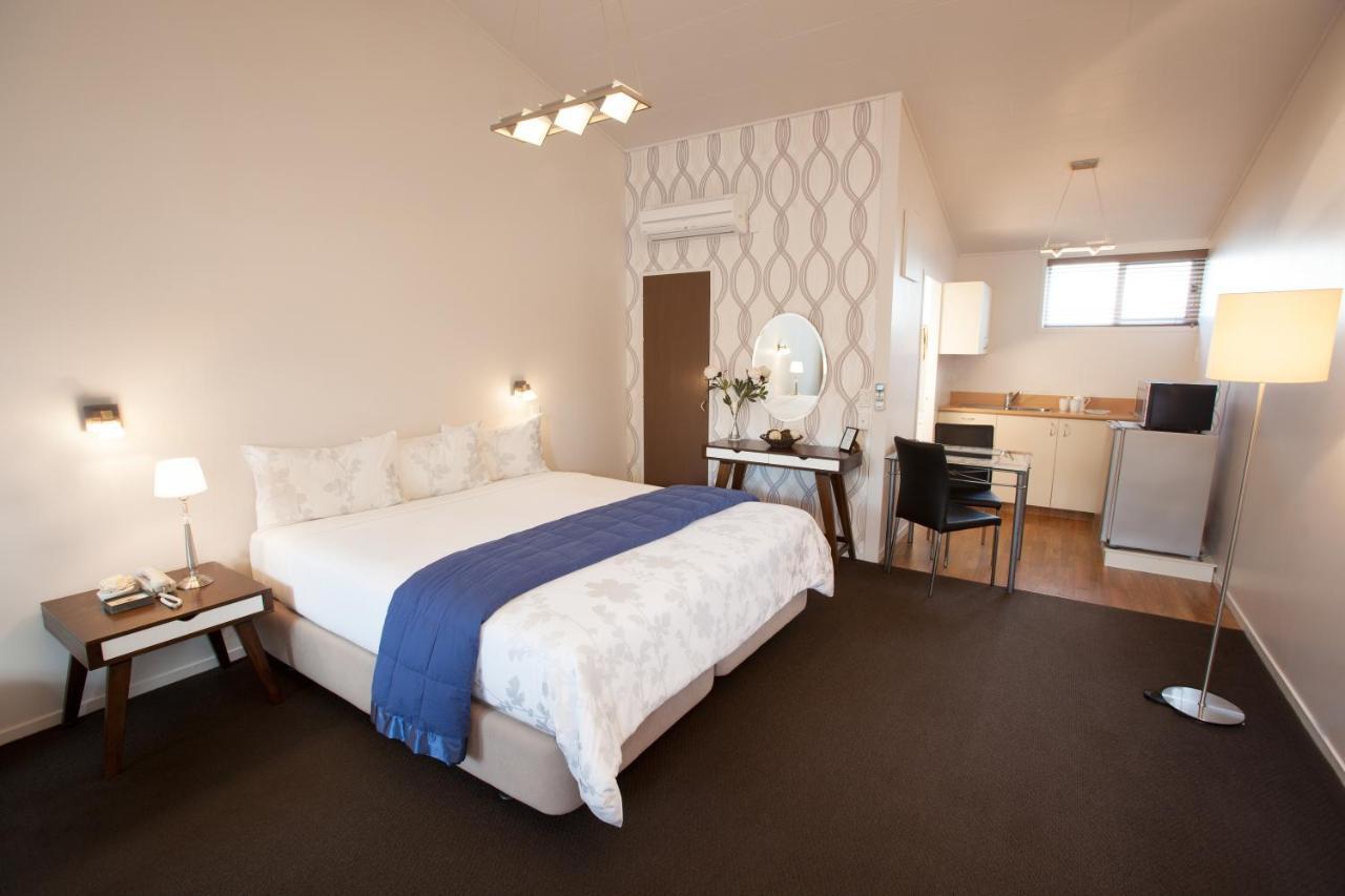 מטאמאטה Broadway Motel & Miro Court Villas מראה חיצוני תמונה